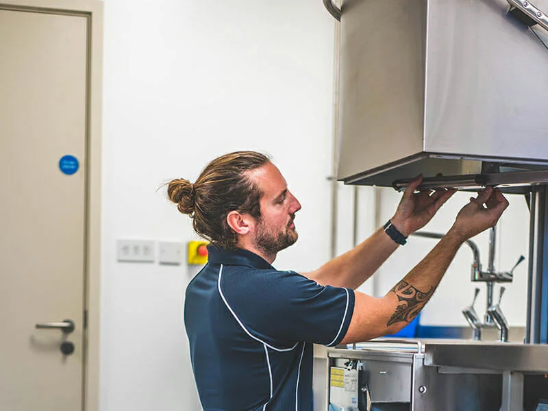 Commercial kitchen installation